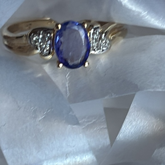14K Tanzanite Ring - Picture 4 of 5